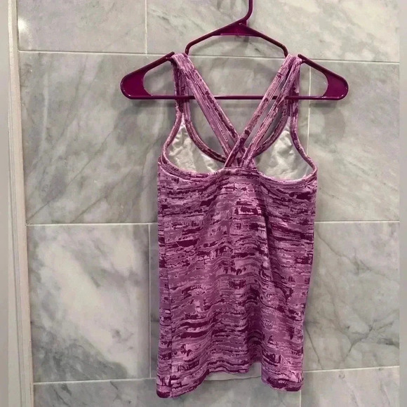 Athleta Womens Tank Top Purple Abstract Criss Cross Back Scoop Neck Stretch s - Picture 4 of 4